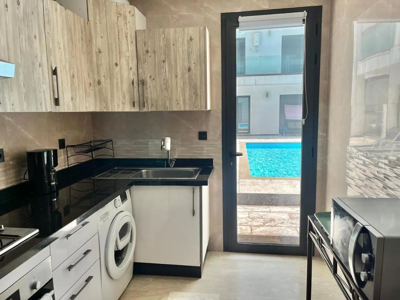 Appartement Agadir Bay , 3 Chambres, Piscine Et Jardin Maroko